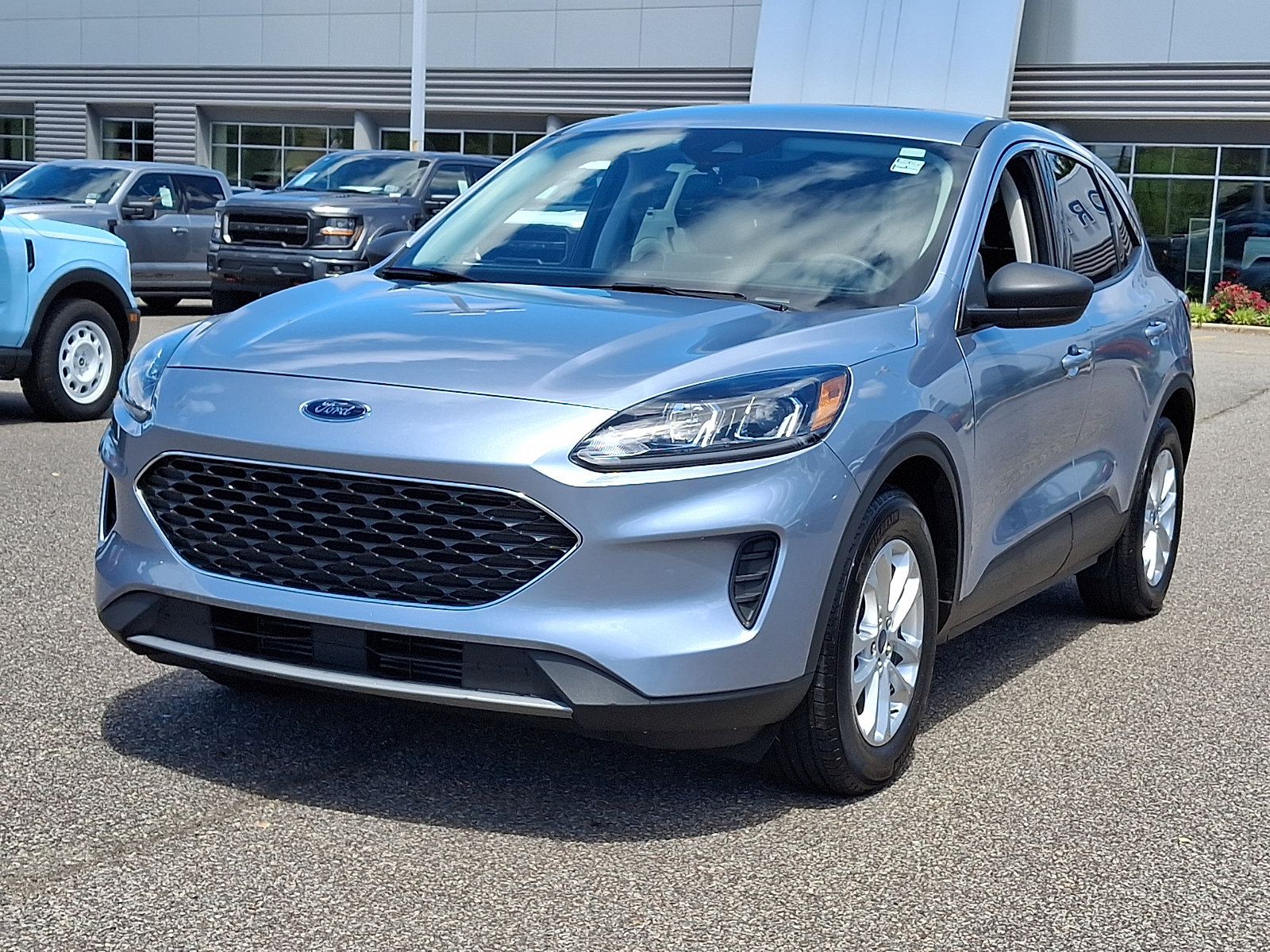 Certified 2022 Ford Escape SE w/ Convenience Package FWD image 4