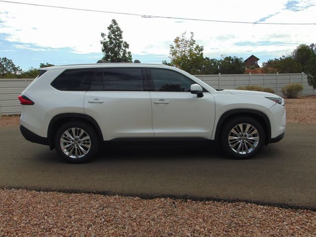 Used 2024 Toyota Grand Highlander AWD image 7