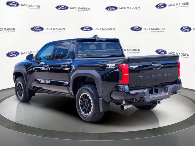 Used 2026 Toyota Tacoma TRD Off-Road AWD/4WD image 3