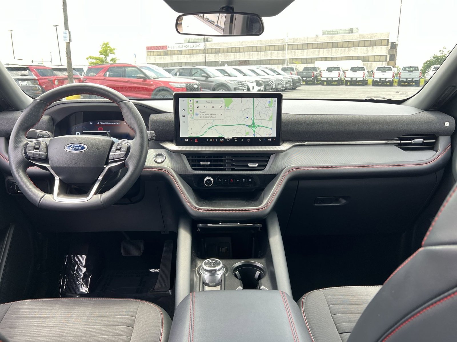 Certified 2025 Ford Explorer ST-Line AWD/4WD image 31