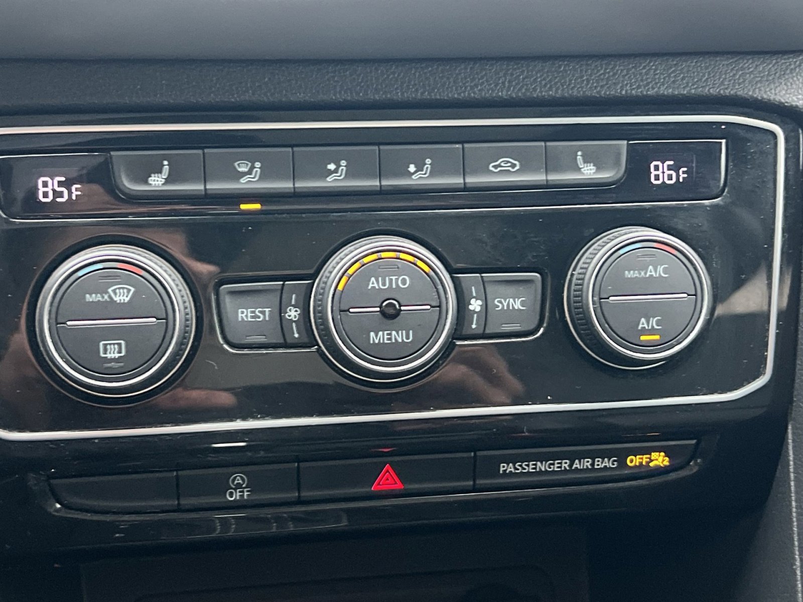 Used 2022 Volkswagen Atlas SEL R-Line image 21