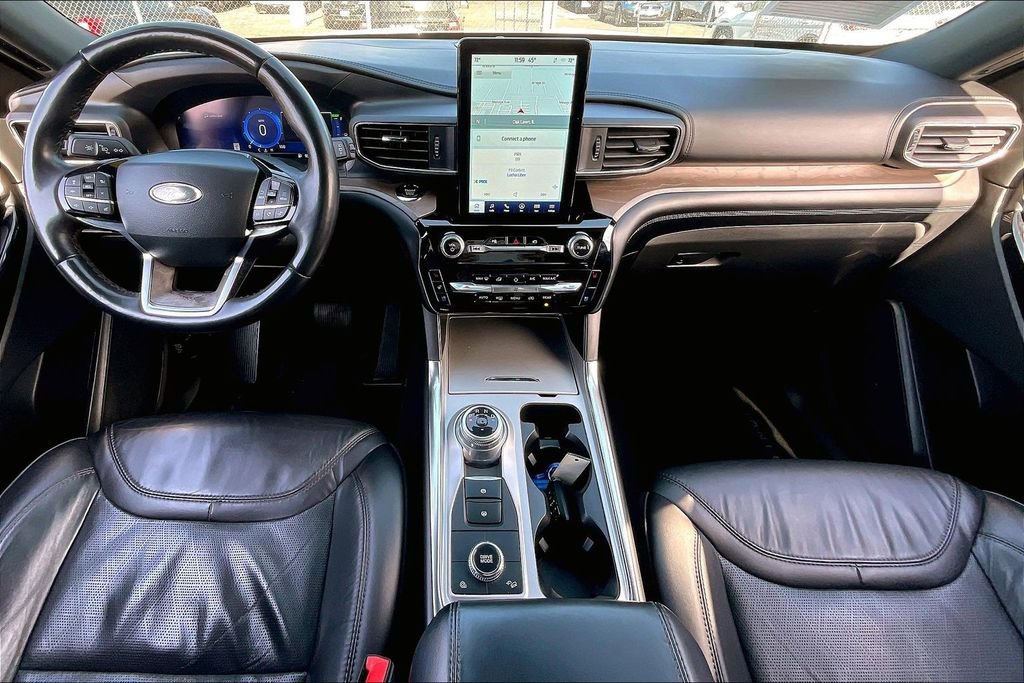 Certified 2023 Ford Explorer Platinum w/ Technology Package image 13