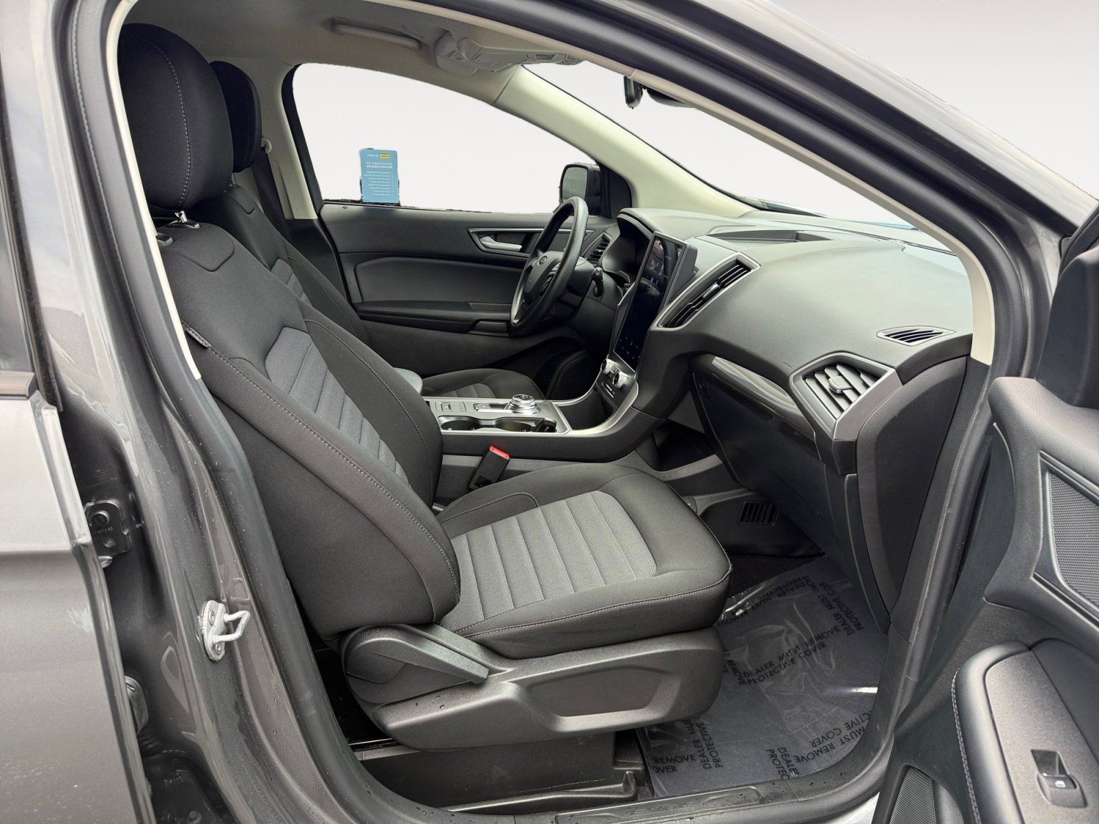 Certified 2023 Ford Edge SE w/ Black Appearance Package AWD/4WD image 19
