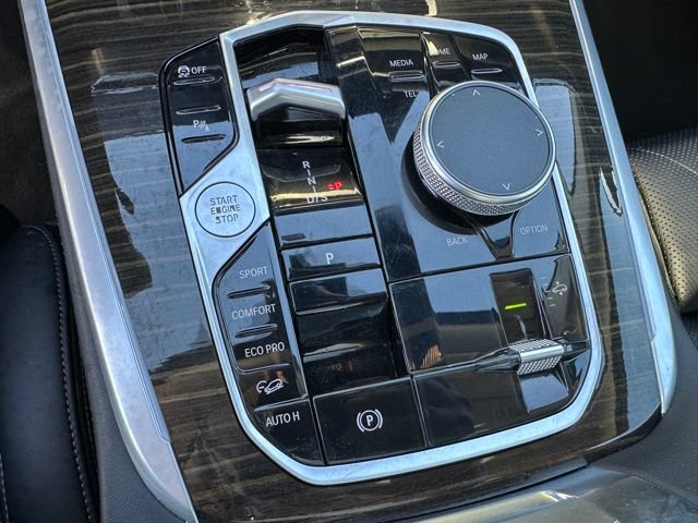 Used 2024 BMW X7 xDrive40i AWD/4WD image 30