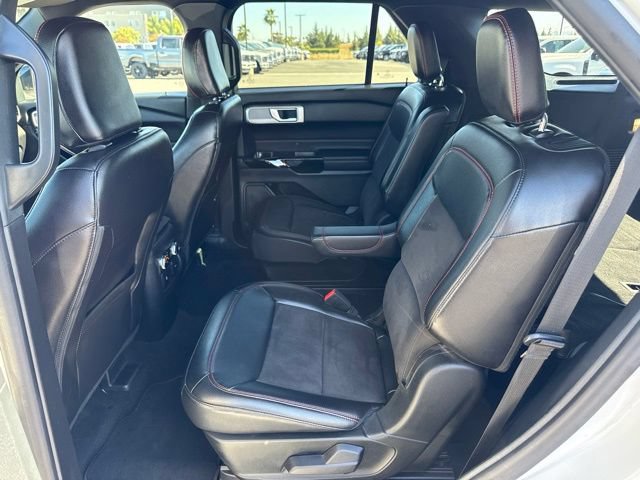 Certified 2024 Ford Explorer ST-Line w/ Class IV Trailer Tow Package AWD/4WD image 13