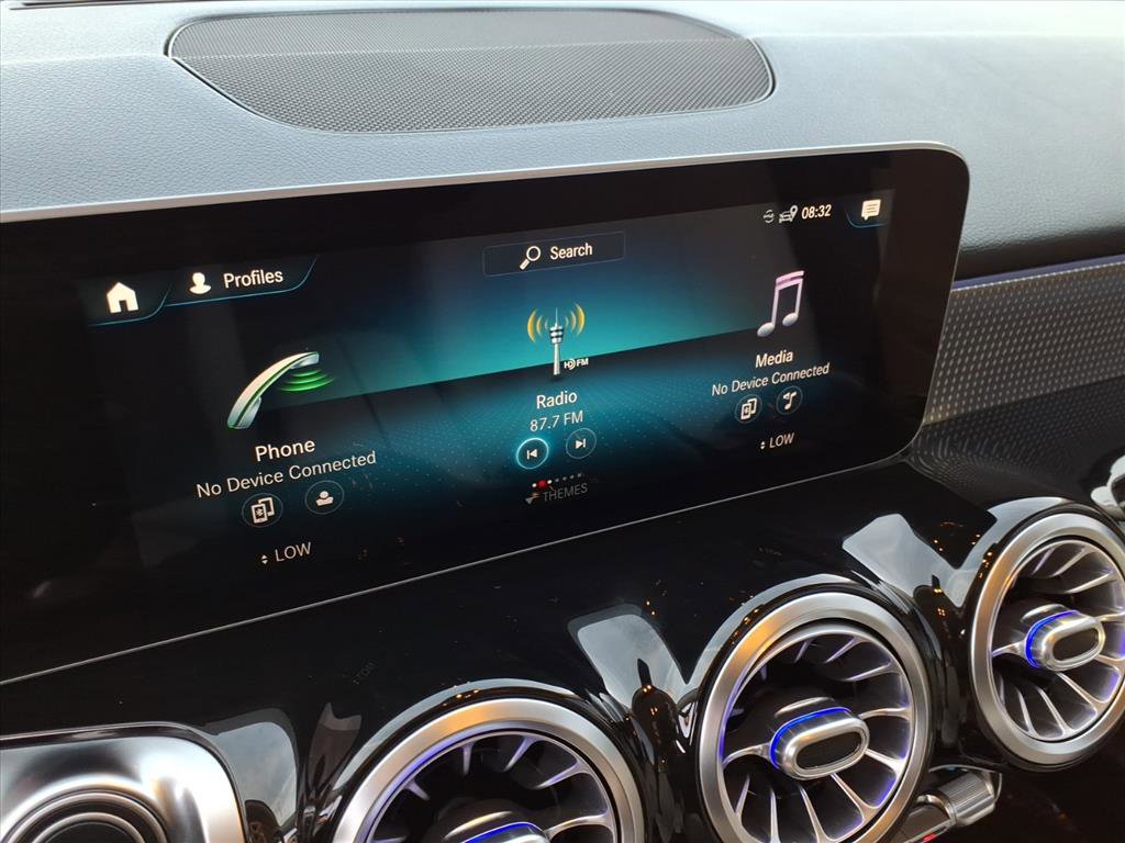 Used 2020 Mercedes-Benz GLB 250 image 18