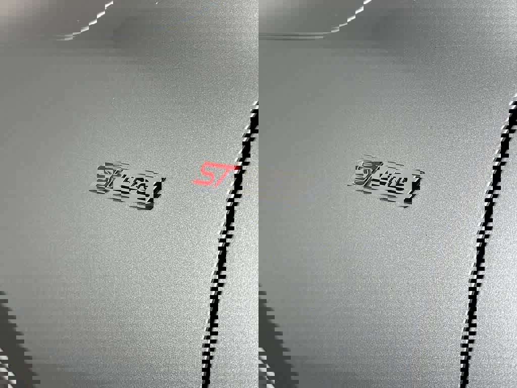 Certified 2023 Ford Escape ST-Line image 7