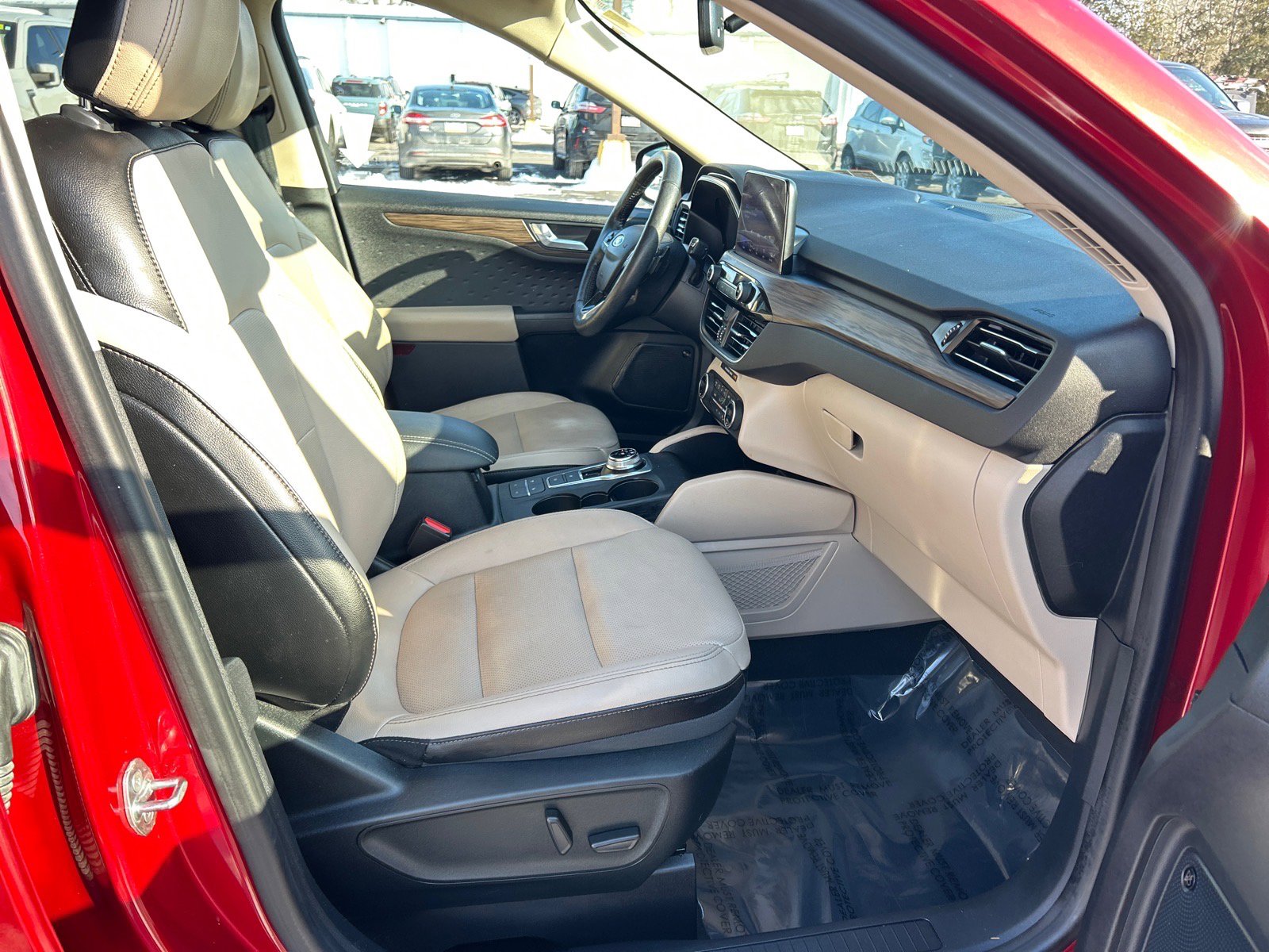 Certified 2020 Ford Escape Titanium image 18