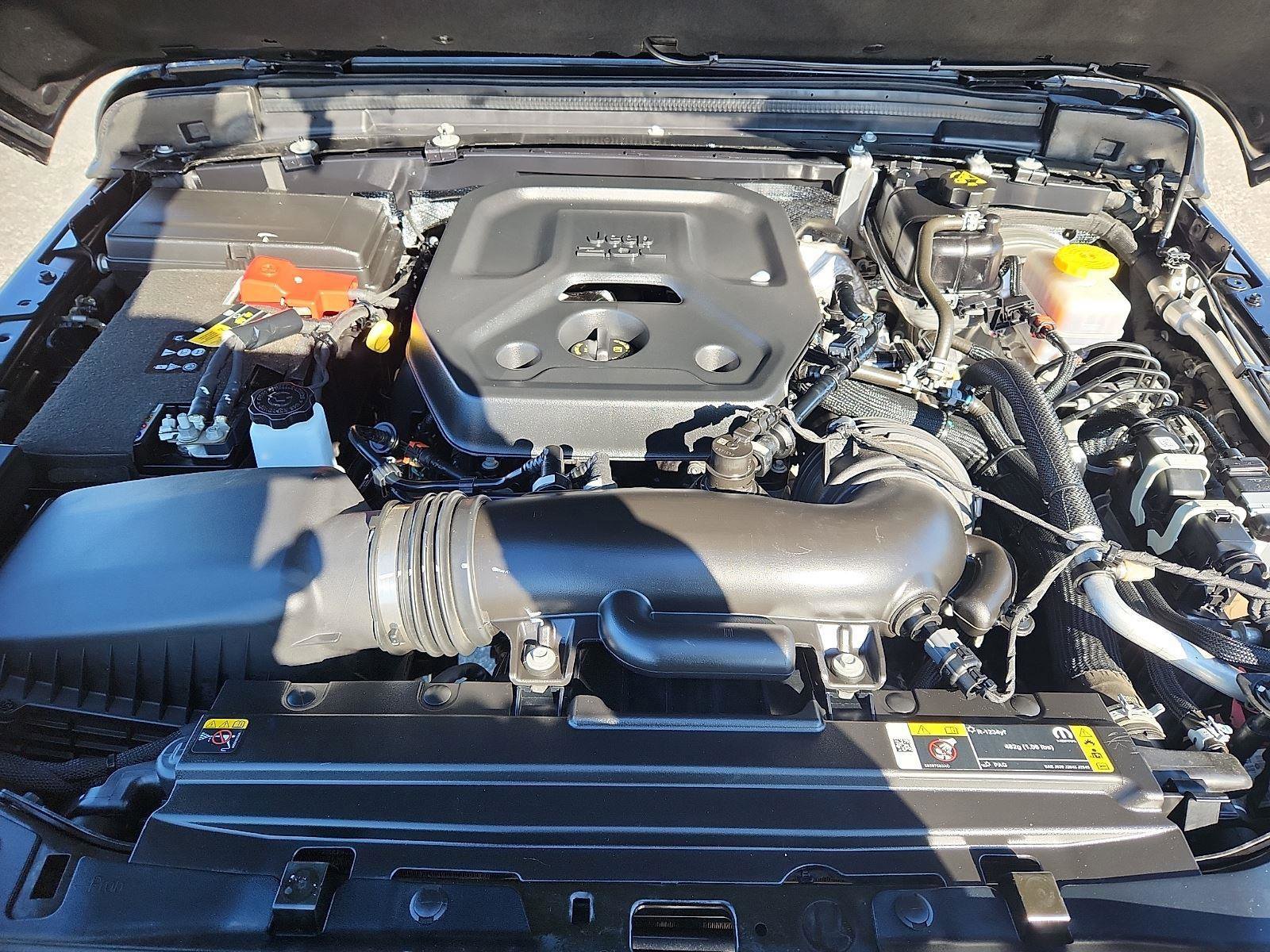 Used 2024 Jeep Wrangler Sport S image 28