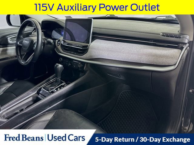 Used 2022 Jeep Compass Latitude image 33