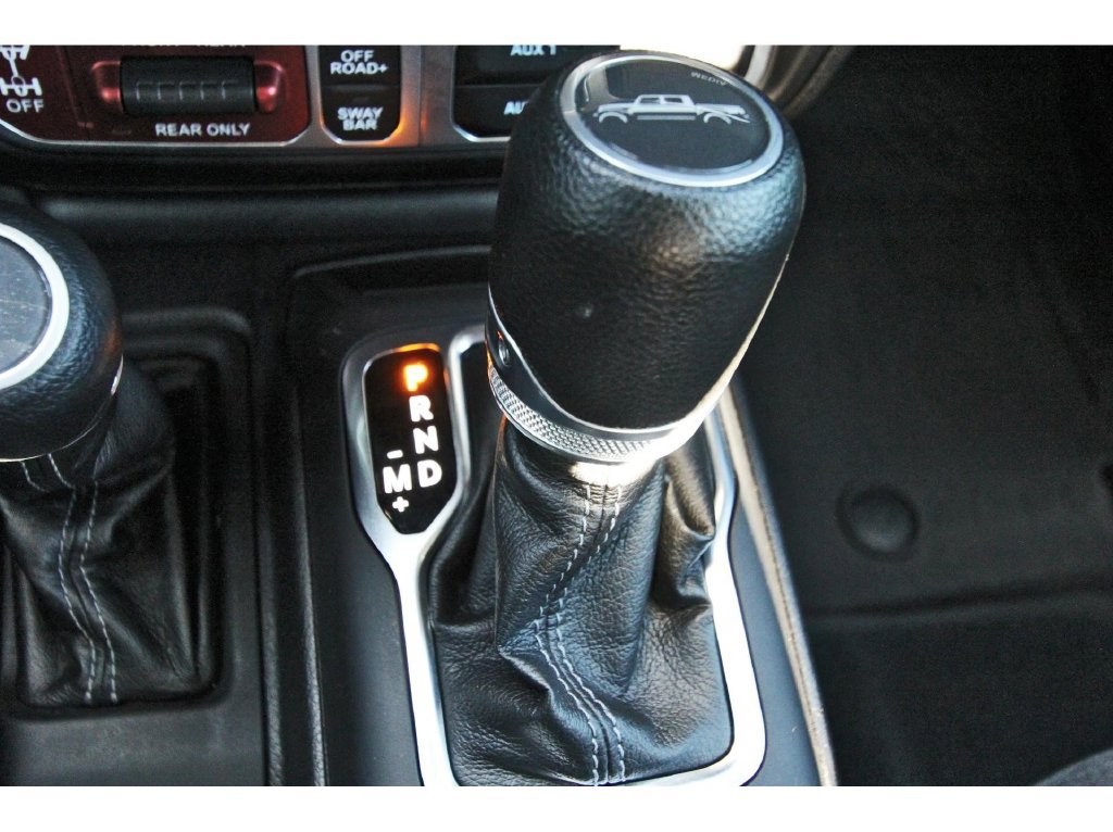 Used 2024 Jeep Gladiator Rubicon AWD/4WD image 30