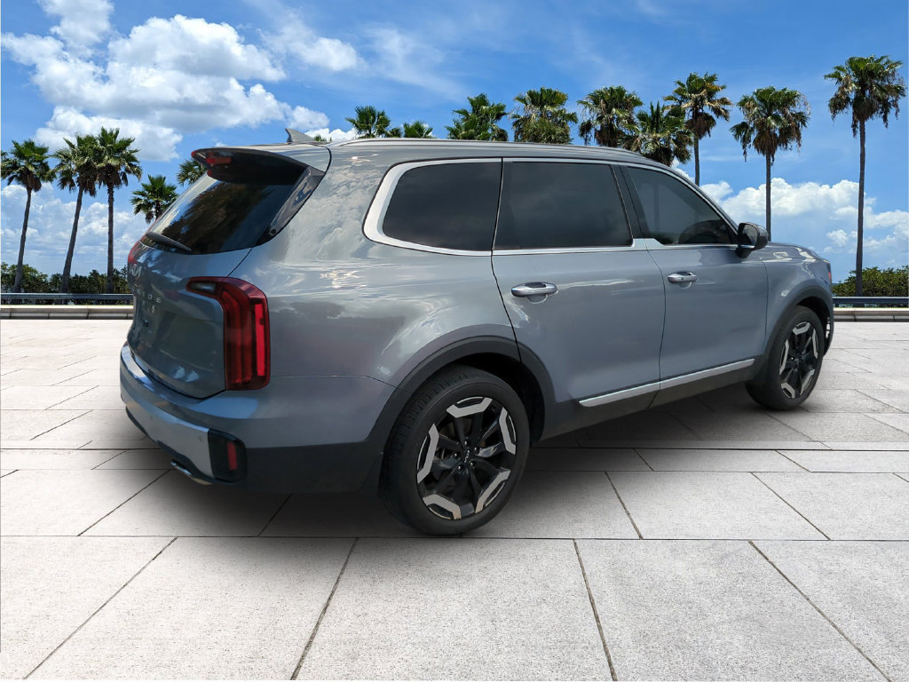 Used 2023 Kia Telluride S FWD image 11