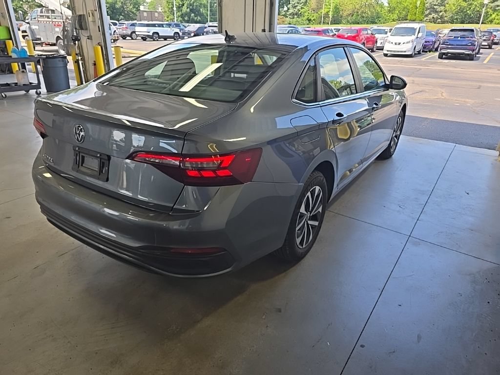 Used 2024 Volkswagen Jetta S FWD image 4