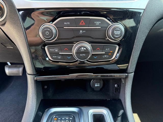 Used 2023 Chrysler 300 Touring w/ Sport Appearance Package RWD image 16