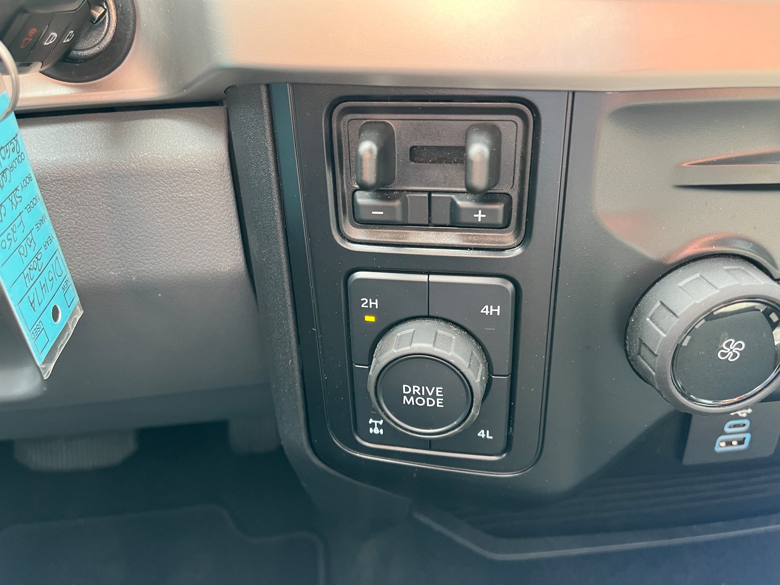 Certified 2024 Ford F250 XL w/ STX Appearance Package AWD/4WD image 19