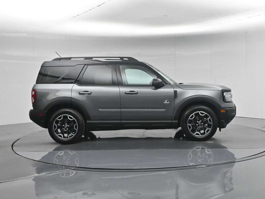 Certified 2025 Ford Bronco Sport Outer Banks w/ Outer Banks Tech Package+ AWD/4WD image 28