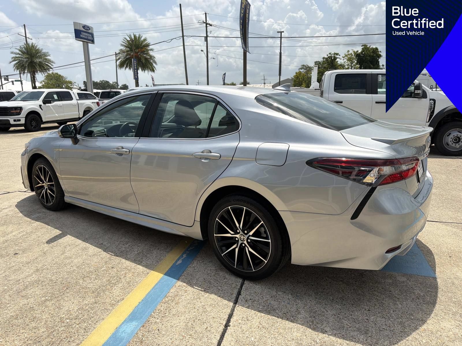 Used 2024 Toyota Camry SE FWD image 8