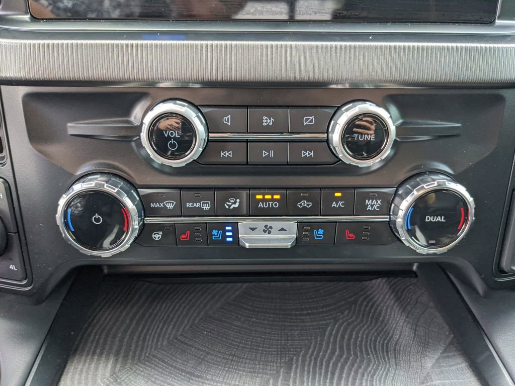 Certified 2024 Ford F250 Platinum w/ Tremor Off-Road Package image 27