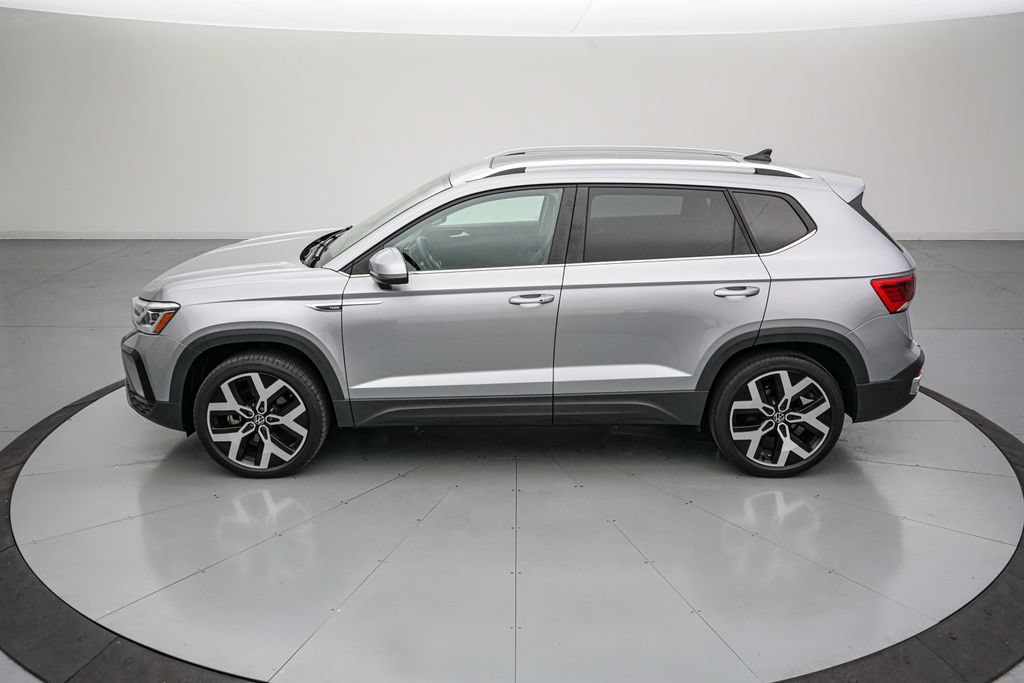 Used 2023 Volkswagen Taos SEL AWD/4WD image 7
