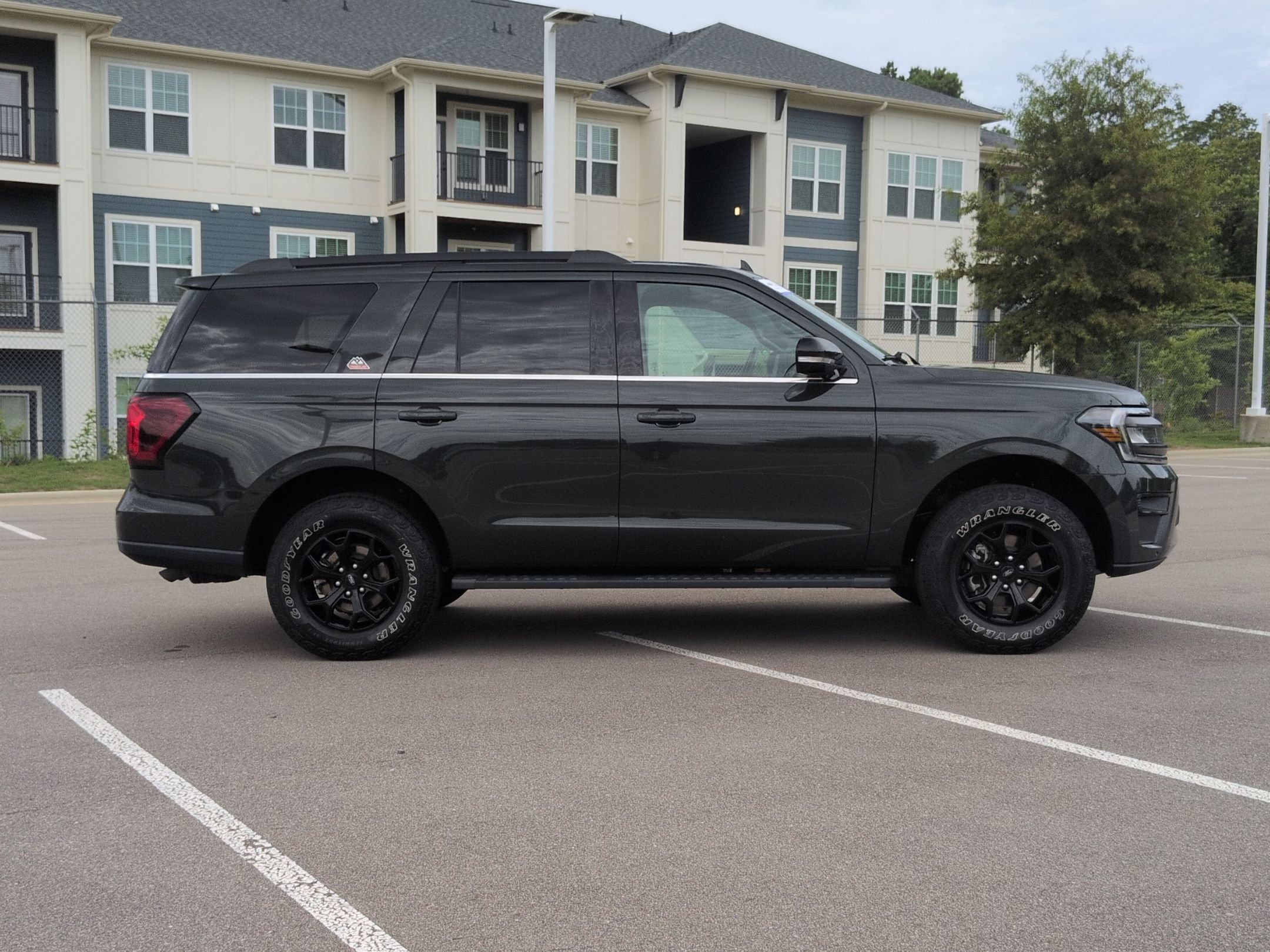 Certified 2022 Ford Expedition Timberline AWD/4WD image 3
