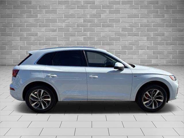 Used 2024 Audi Q5 2.0T Premium Plus w/ Premium Plus Package AWD/4WD image 2