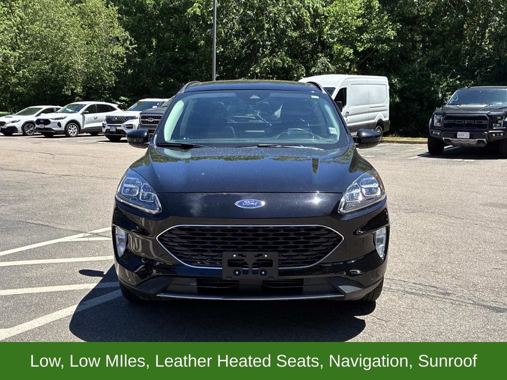 Certified 2022 Ford Escape Titanium w/ Titanium Elite Package AWD/4WD image 2