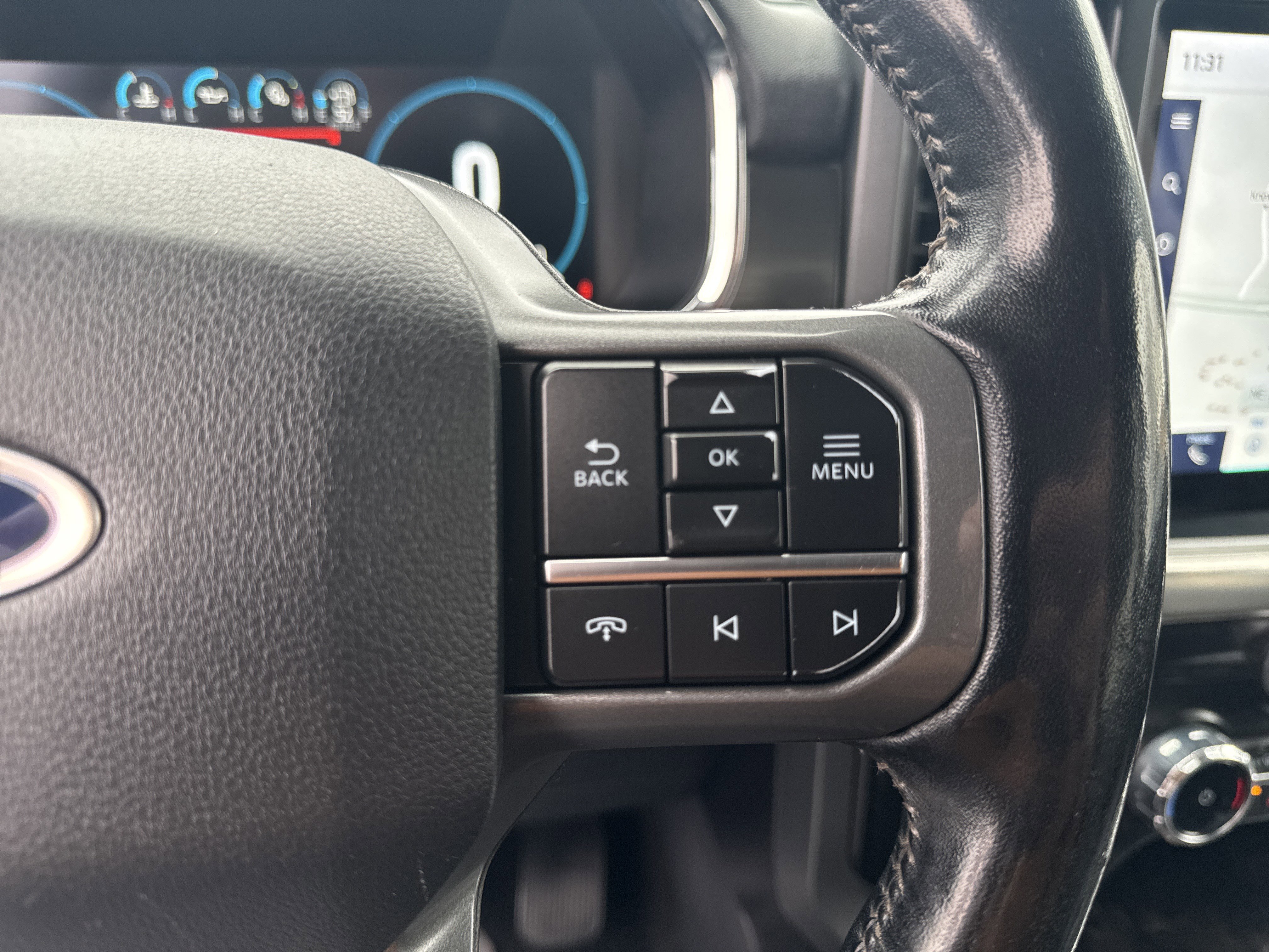 Certified 2022 Ford F150 Lariat w/ Equipment Group 502A High image 34