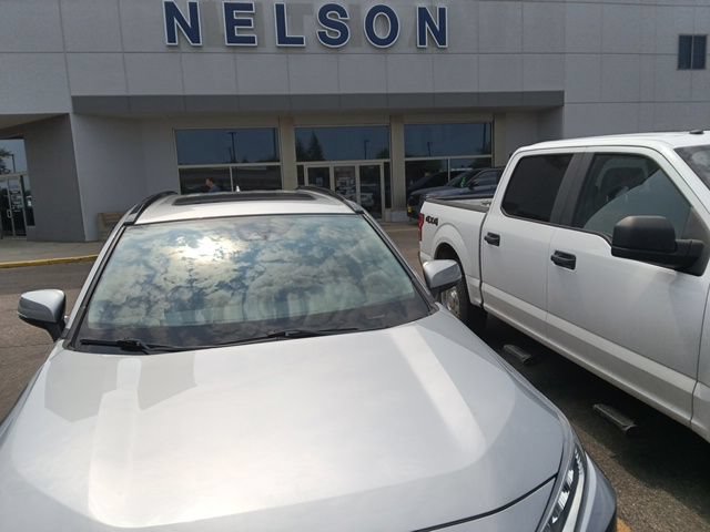 Used 2019 Toyota RAV4 XLE AWD/4WD image 2