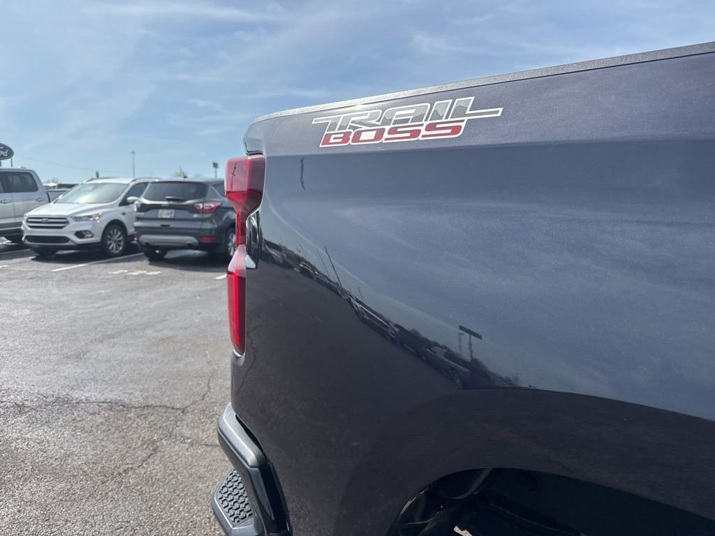 Used 2022 Chevrolet Silverado 1500 LT Trail Boss AWD/4WD image 20