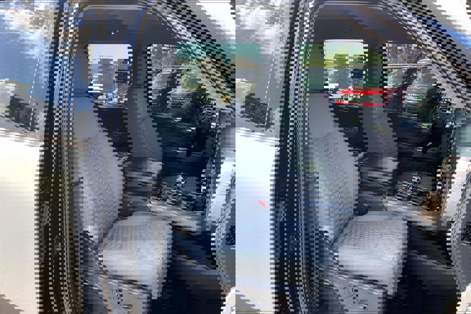 Certified 2023 Ford F150 XLT w/ Equipment Group 302A High image 11