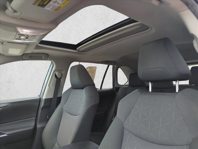 Used 2023 Toyota RAV4 XLE w/ Convenience Package FWD image 16