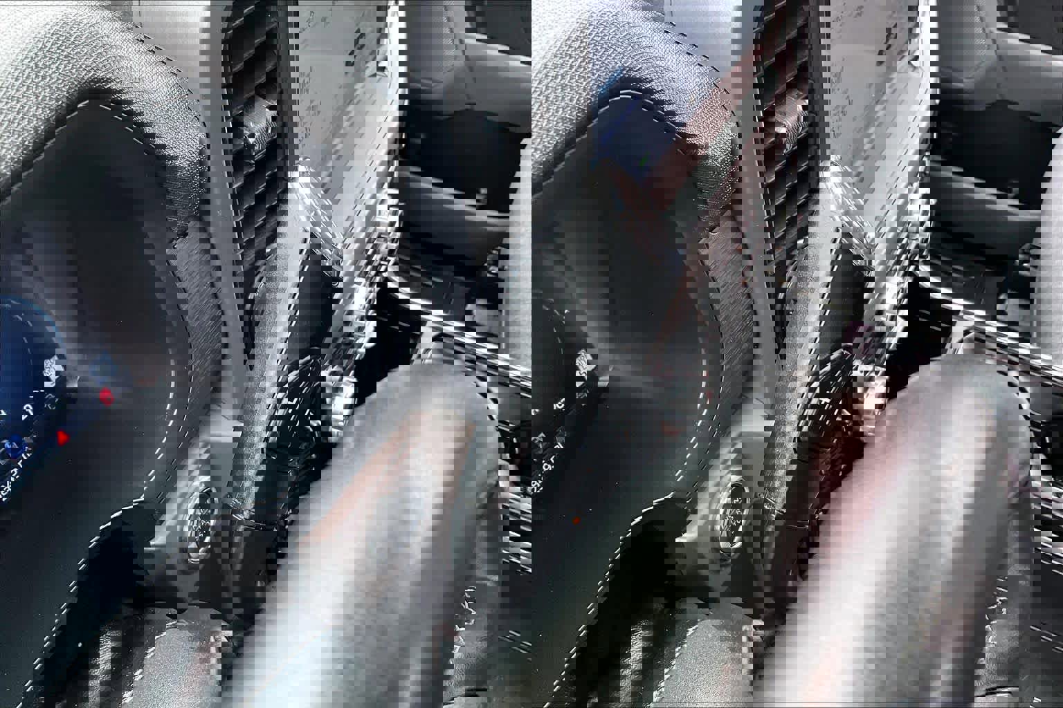 Certified 2025 Ford F150 XLT w/ Equipment Group 303A High image 15