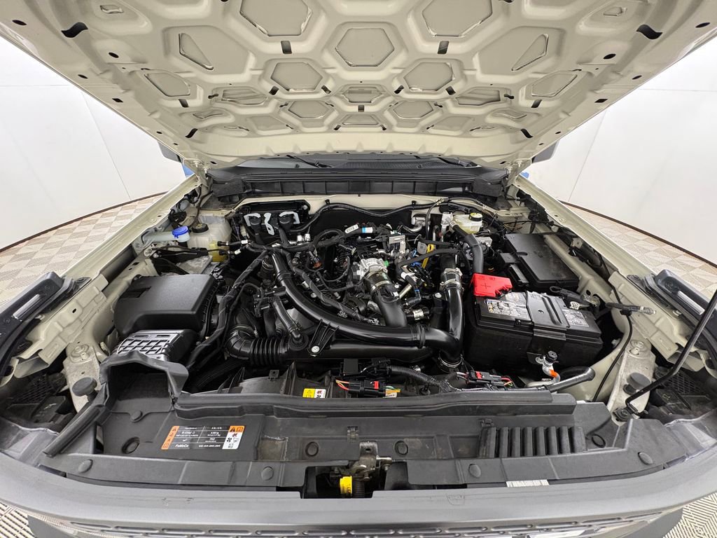 Certified 2025 Ford Bronco Badlands image 32