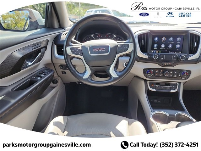 Used 2023 GMC Terrain SLT image 12