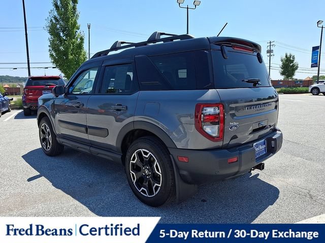 Certified 2025 Ford Bronco Sport Outer Banks w/ Outer Banks Tech Package+ AWD/4WD image 8