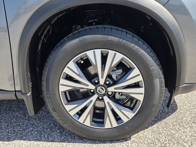 Used 2021 Nissan Rogue SV FWD image 11