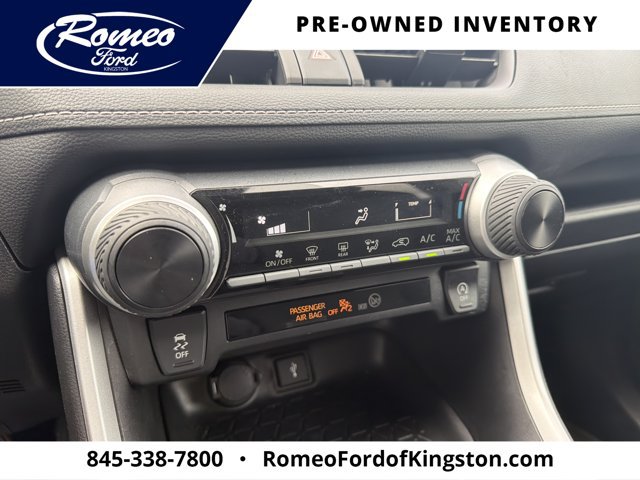 Used 2022 Toyota RAV4 LE AWD/4WD image 20