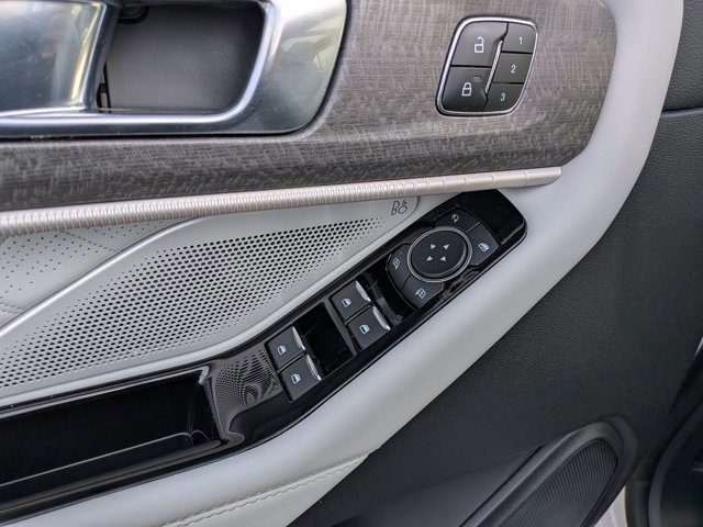 Certified 2025 Ford Explorer Platinum w/ Ultimate Package image 14