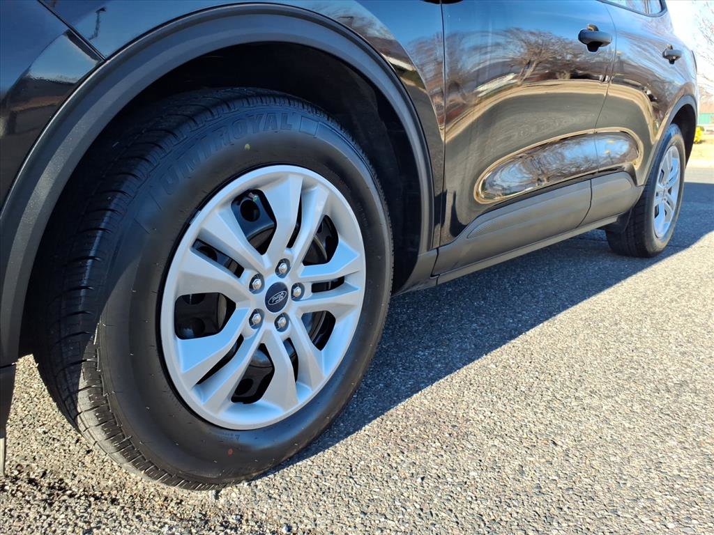 Certified 2021 Ford Escape S image 9