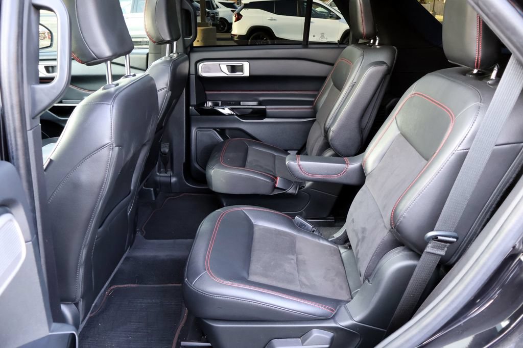 Certified 2022 Ford Explorer ST-Line w/ Class IV Trailer Tow Package RWD image 30