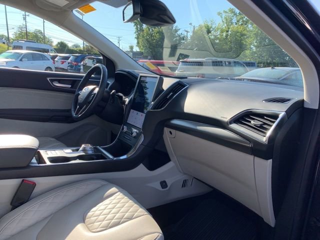 Certified 2023 Ford Edge Titanium AWD/4WD image 14