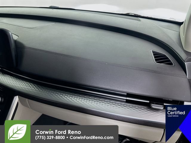 Used 2024 Kia Carnival LX FWD image 33