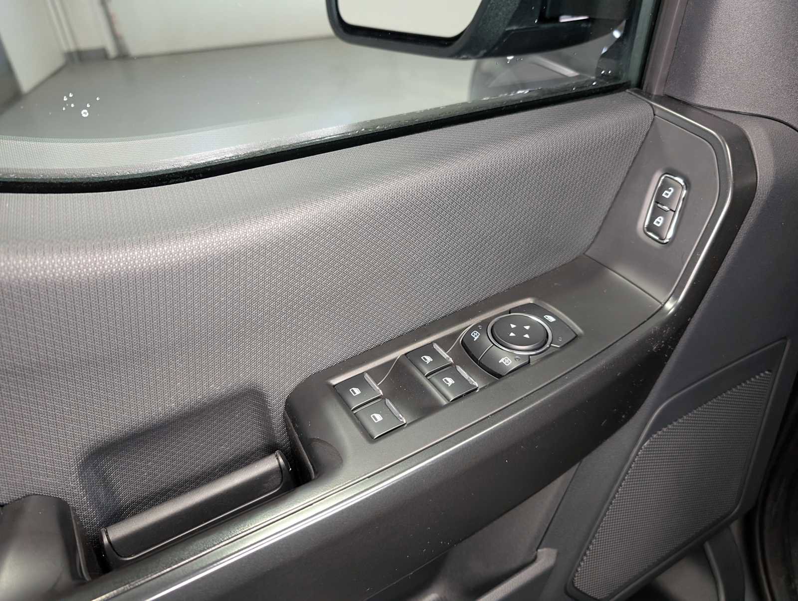 Certified 2024 Ford F150 STX image 40