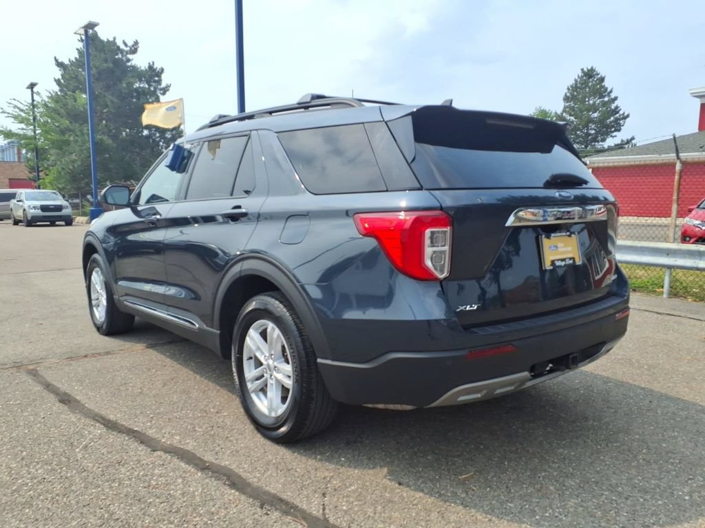Certified 2023 Ford Explorer XLT w/ Equipment Group 202A AWD/4WD image 9
