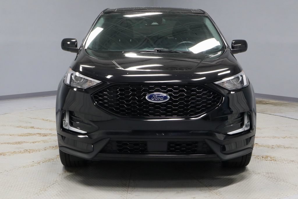 Certified 2024 Ford Edge ST-Line AWD/4WD image 6