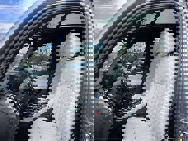 Used 2023 BMW X7 xDrive40i w/ M Sport Package image 22