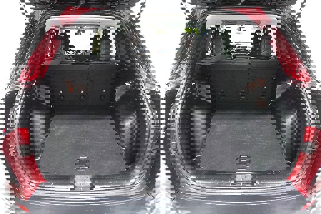 Used 2019 Jeep Cherokee Latitude Plus w/ Cold Weather Group image 26