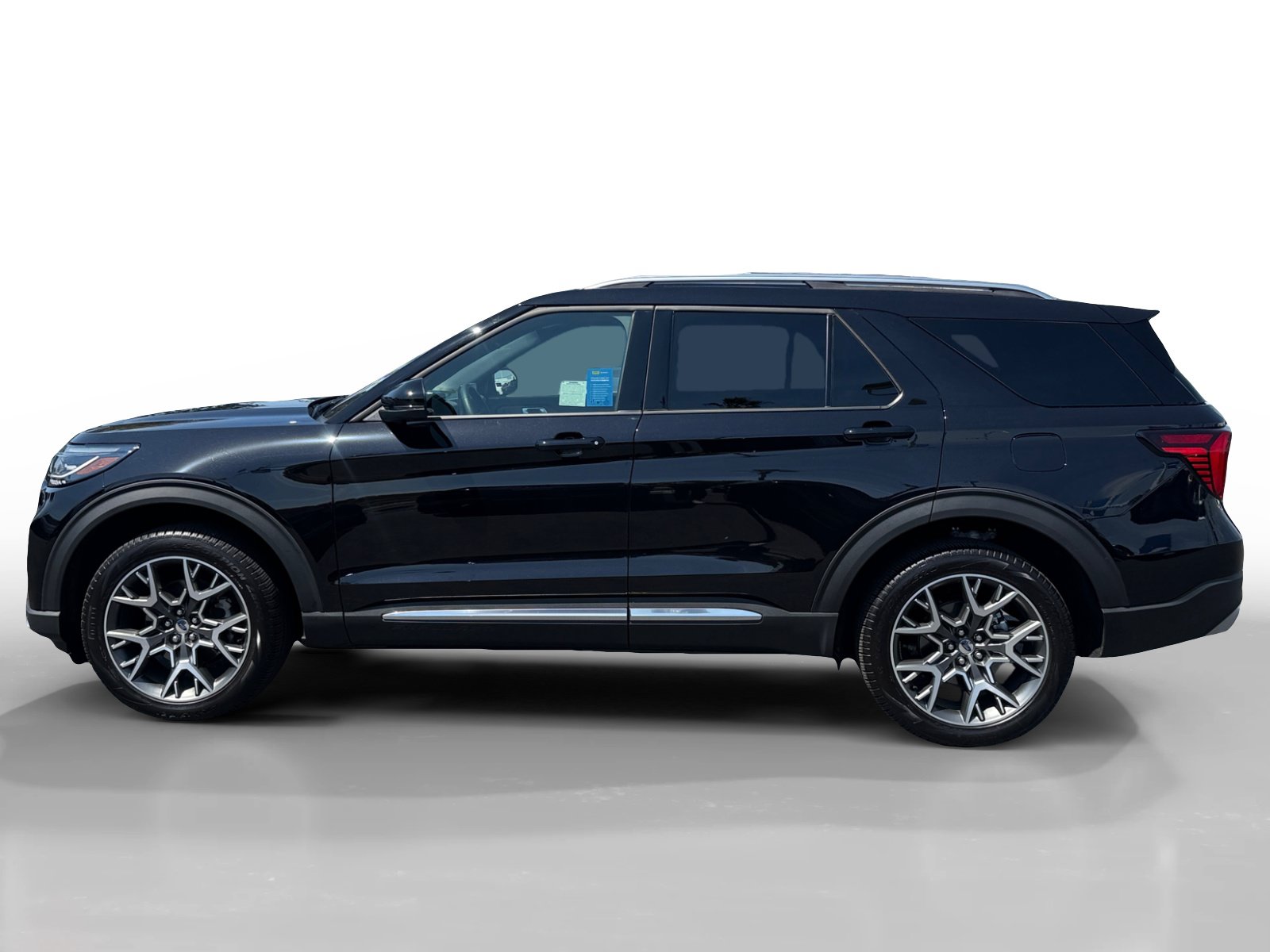 Certified 2025 Ford Explorer Platinum w/ Ultimate Package AWD/4WD image 2