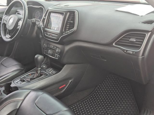 Used 2019 Jeep Cherokee Trailhawk AWD/4WD image 27