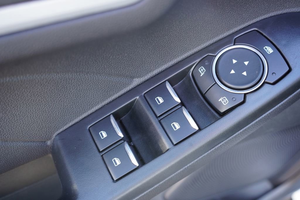 Certified 2025 Ford Escape Platinum w/ Premium Technology Package image 22